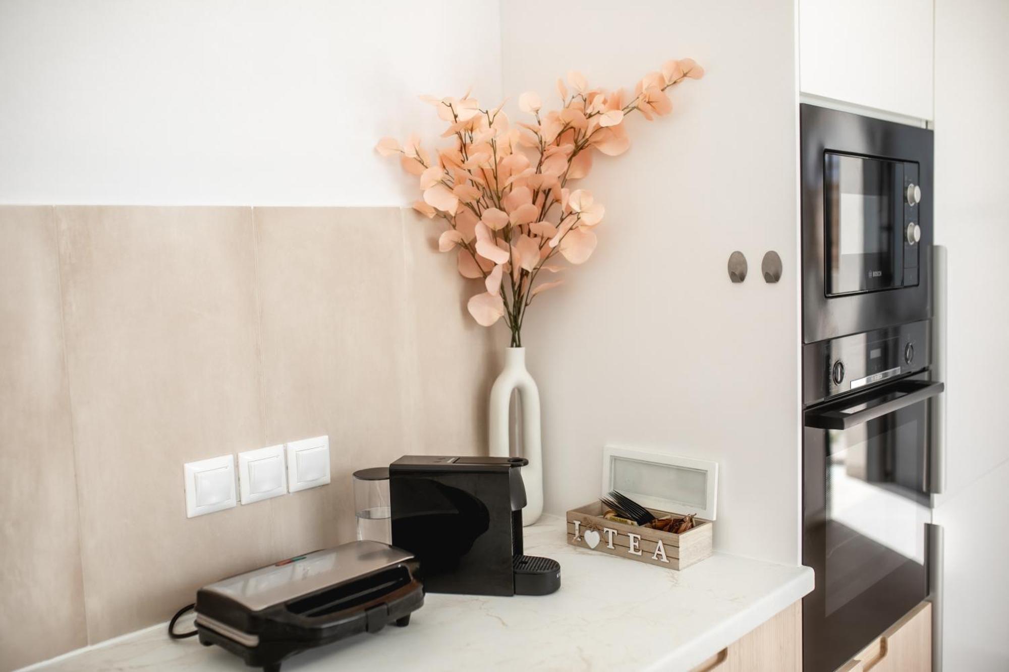 Villa Kala Loutraki - Private Pool & Sauna I Beach ภายนอก รูปภาพ